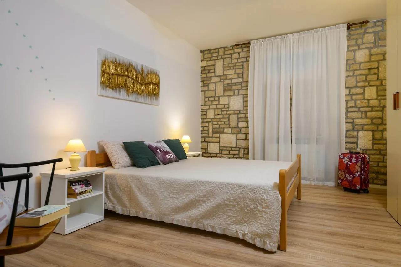Apartamento Apartman Aleksandra Pula Croácia